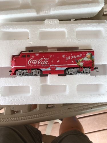 COCA-COLA THROUGH THE YEARS LOCOMOTIVE BACHMANN TRAIN ENGINE HAWTHORNE VILLAGE