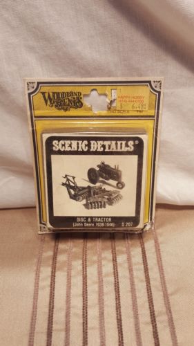 HO Vintage.  Woodland Scenis, Mini Scene    disc and tractor