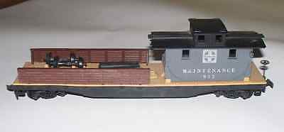 SANTA FE MAINTENANCE RAILROAD CAR MADE BY TYCO HO SCALE