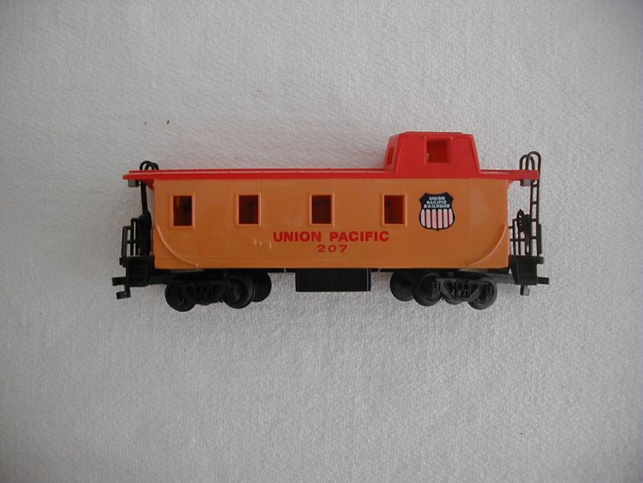 Vintage HO Scale Train Union Pacific 207