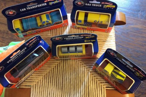 Lionel Heritage Series set of 5 Train and Trucks New