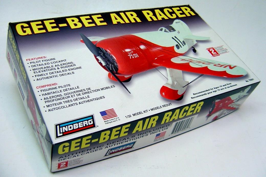 Gee-Bee Air Racer airplane model kit 1:32 by Lindberg