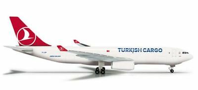 HE526142 Herpa Wings Turkish Cargo A330-200F 1:500 Model Airplane