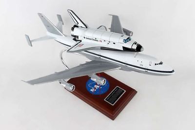 SE0011W Executive Desktop B747 W: Space Shuttle 1:144 Endeavour Model Airplane