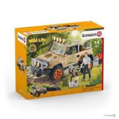 SCHLEICH WILD LIFE - OFF-ROADER w/ROPE WINCH 42410