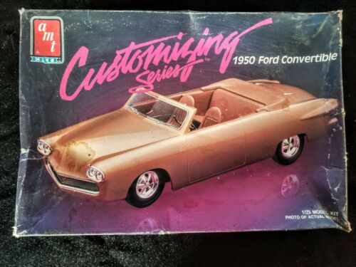 1950 Ford Convertible. Customizing Series. 1:25 AMT