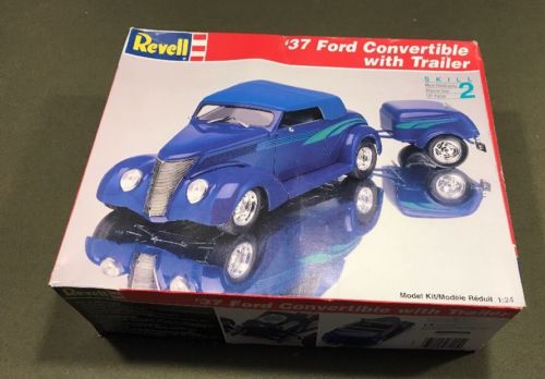 REVELL 1937 FORD CONVERTIBLE W/TRAILER 1:24 SKILL 2