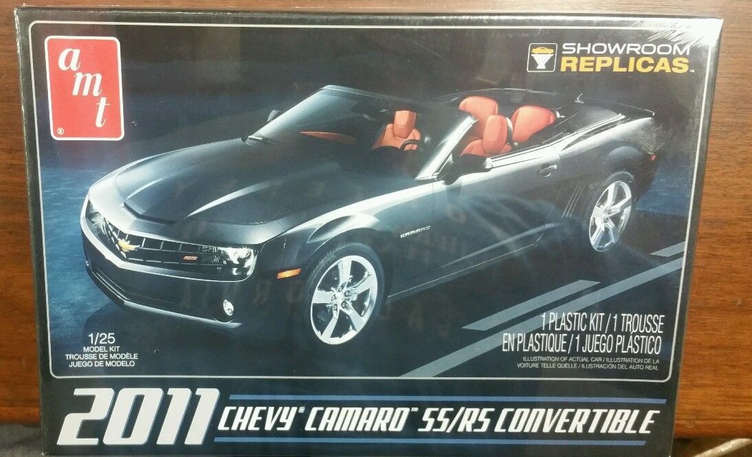 New AMT Model Chevy Camaro 2011 SS/RS Convertible 1/25 scale plastic kit NIB