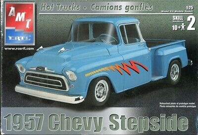 AMT ERTL 1:25 1957 Chevy Stepside Hot Trucks Plastic Model Kit #6309
