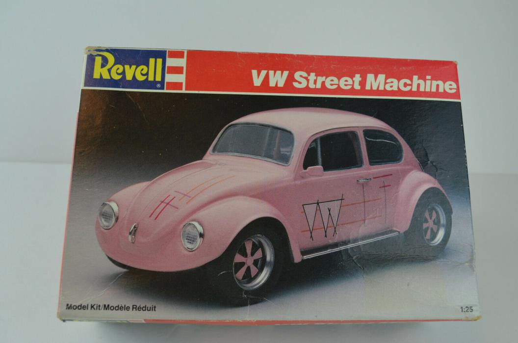 Revell VW Street Machine 1:25 Model Kit Volkswagen Kit 7143