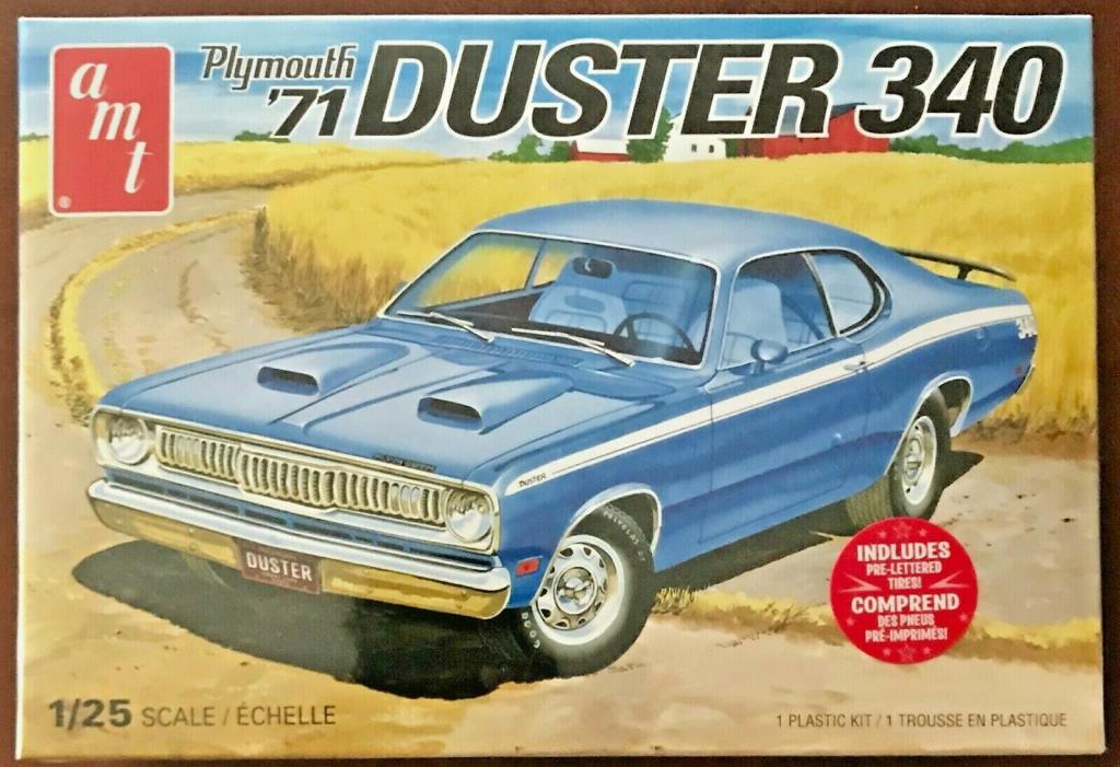 AMT '71 Plymouth DUSTER 340 Plastic Model Kit #AMT1118M/12 1:25 Scale