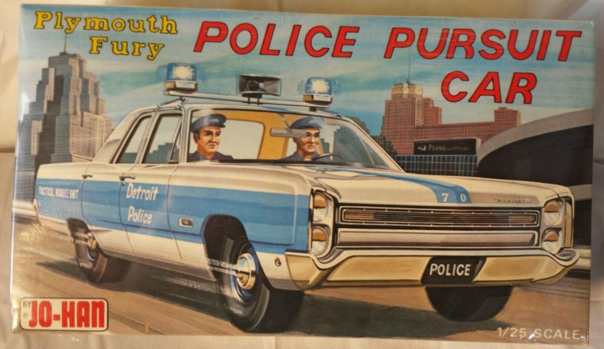 VINTAGE NEW JO-HAN PLYMOUTH FURY POLICE PURSUIT CAR MODEL KIT - SEALED
