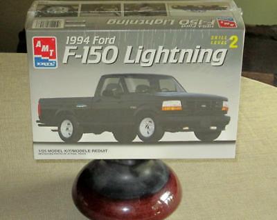 AMT ERTL 1994 Ford F-150  Lightning    Pickup Truck Model  kit 1/25 Scale # 6153