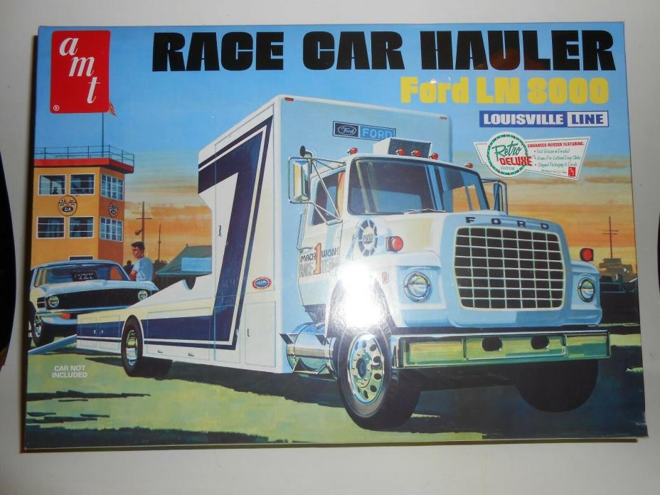 amt Ford LN 8000 Race Car Hauler, 1/25, New (2013) in Factory Sealed Box