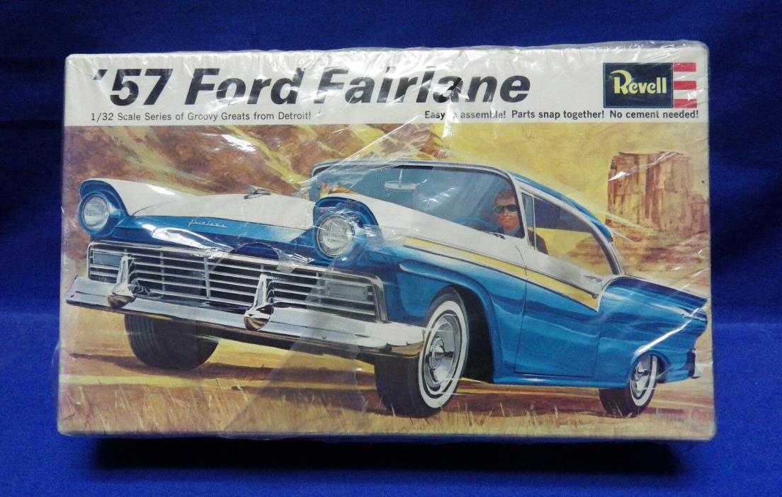 Vintage 1968 Revell '57 Ford Fairlane 1/32 scale