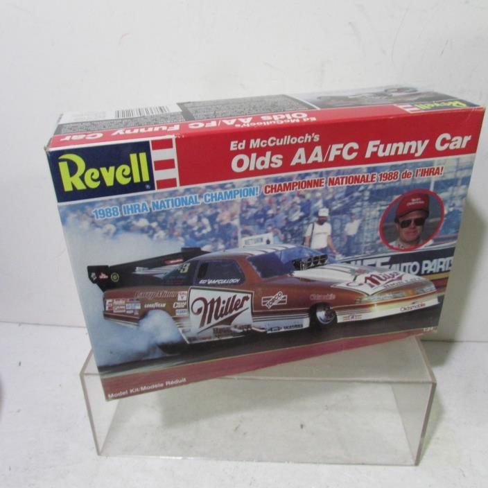 1989 Revell Olds AA/FC Funny Car Ed McCulloch 1:24 Scale  Model Car Kit No 7122