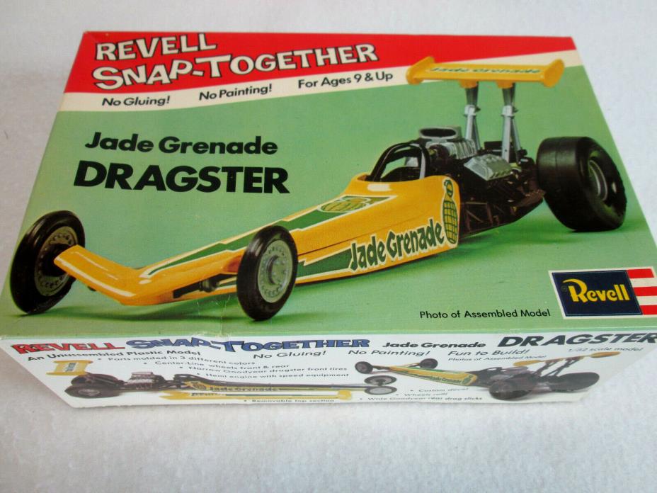 Vintage 1976 Revell H-1120 Snap-Together Jade Grenade dragster plastic model