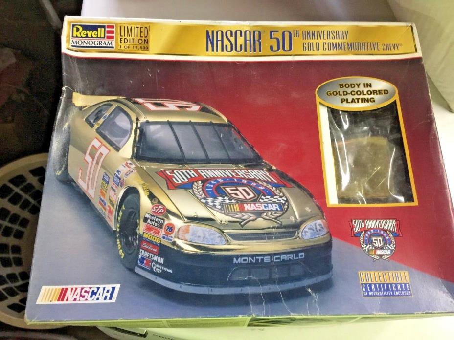 Revell 4130 NASCAR 50th Anniversary Gold Commemorative Chevy plastic model 1/24