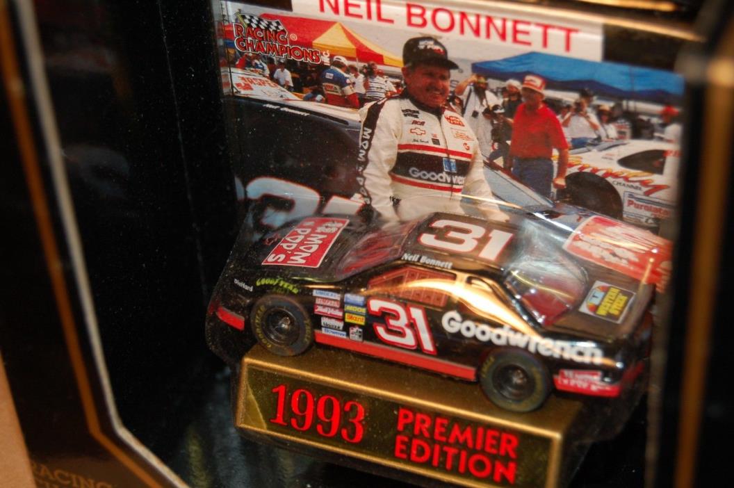1993 NEIL BONNETT 31 GOODWRENCH/MOM / POPS Shadow Box1 64TH SCALE DIECAST