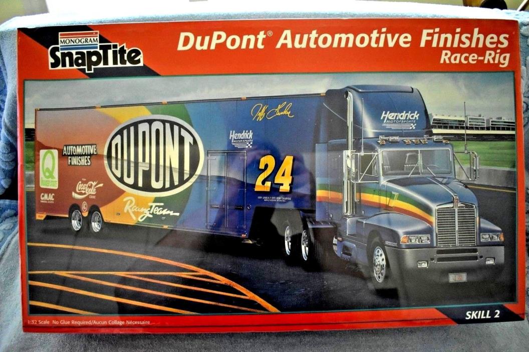 1996 1/32 Scale Snaptite Dupont Automotive Finishes Race Rig - Sealed