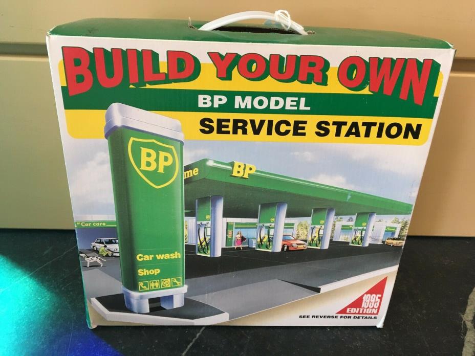 BP ~ Build Your Own Service Station Model Kit ~ 1995 ~ NIB