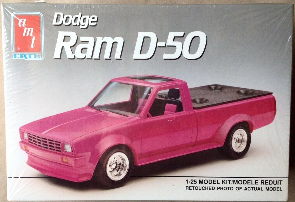 AMT Ertl #6147 1/25 Dodge Ram D-50 Model Kit