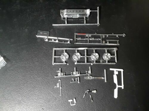 Revell '68 Dodge Dart Hemi Parts Bumper/ Factory Wheels & Spinners +