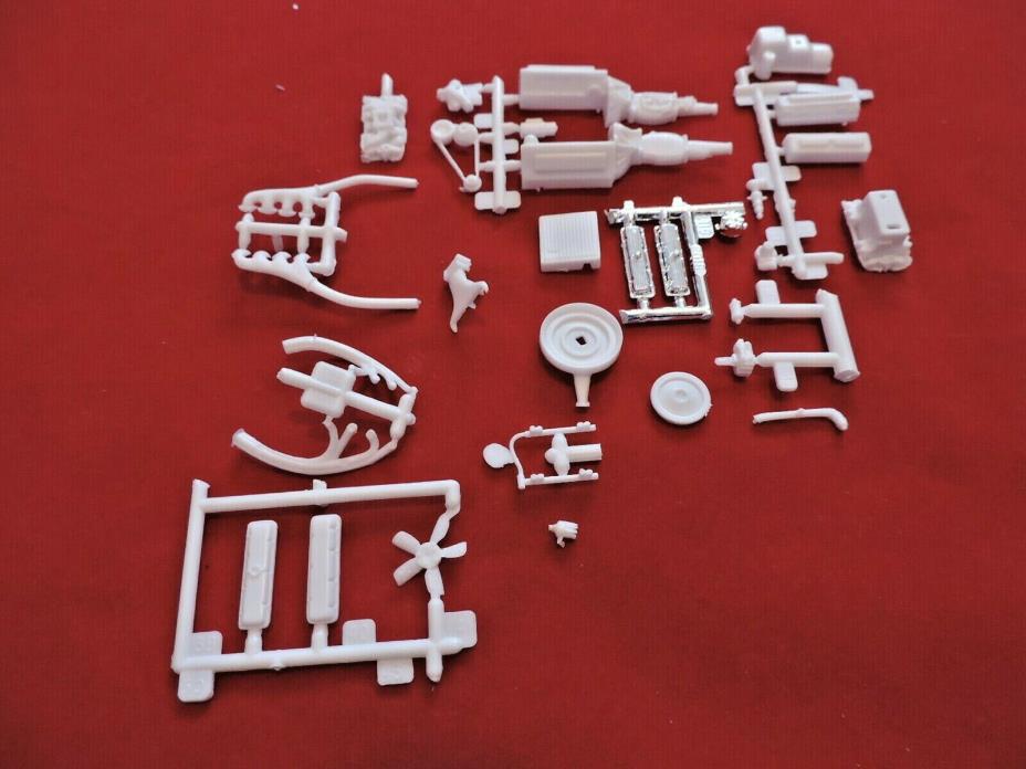 AMT Chevy 454 LS6 Engine Kit 1/25