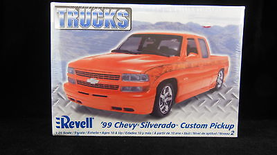 Revell 1999 Chevy Silverado Custom Pickup Truck 1:25 Scale Model Kit Sealed NIB