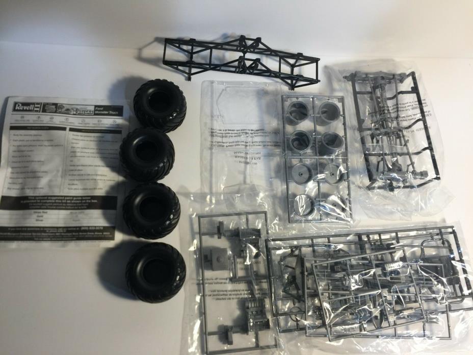 Revell T-Wrecks Ford Monster Truck Chassis No Body Builder No Reserve!