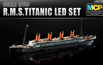 Academy 14220 1/700 R.M.S Titanic Led Set