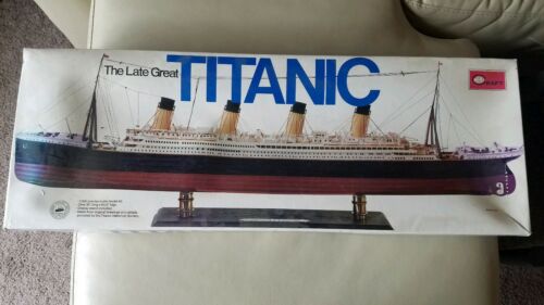 RMS Titanic 1/350 Scale Model Minicraft