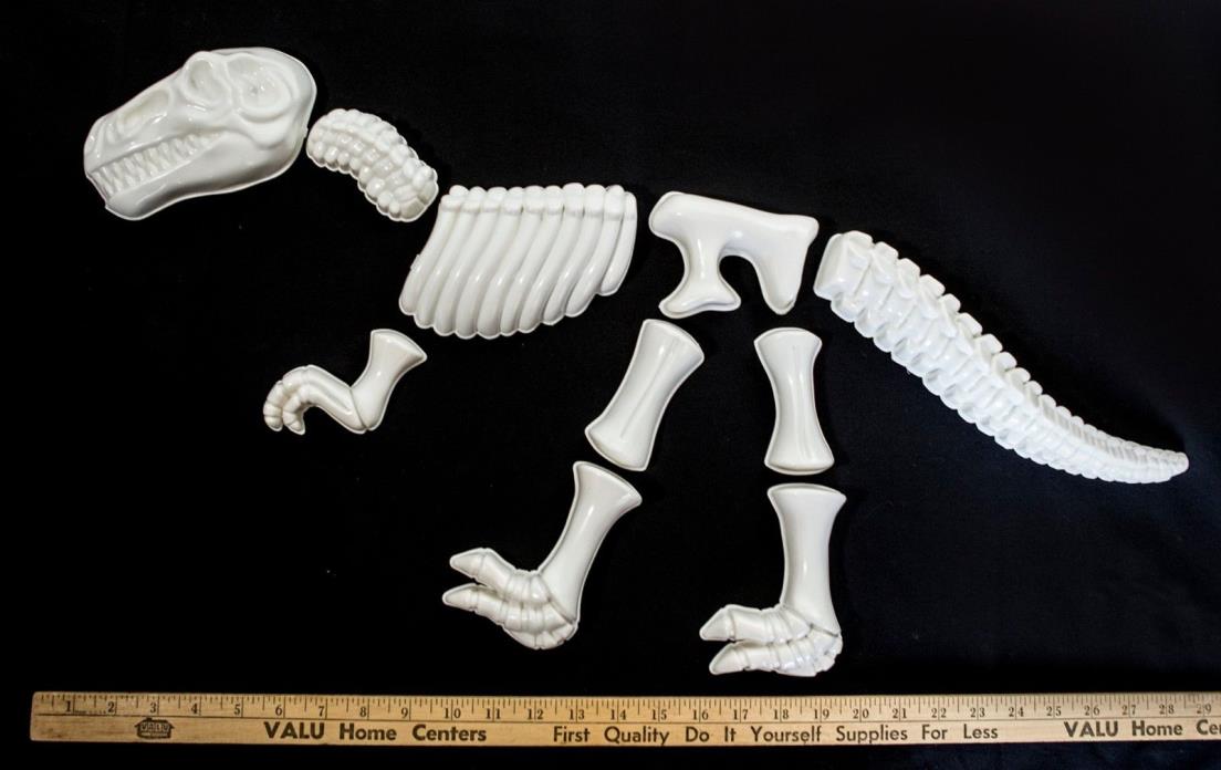 SAND BOX - Dino Bones Dinosaur Sand Mold Set (10 Pcs. Set)  Ivory White Mold
