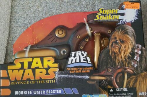 Brand New Hasbro Super Soaker Star Wars Wookie Blaster