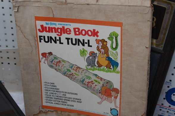 WALT DISNEY'S JUNGLE BOOK TUN-L-FUN-L New York Toy Company vintage tunnel IN BOX
