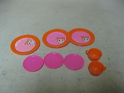 COLLECTIBLE   PLASTIC PINK ORANGE PLATES CUPS CHILDREN'S KIDS TOY