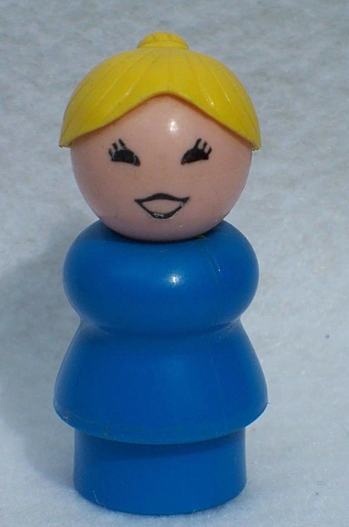 VTG FISHER PRICE LITTLE PEOPLE PLASTIC BLUE BLONDE HAIR PONY TAIL MOM LADY TOY