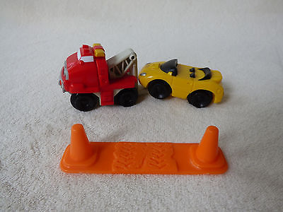 Fisher Price GEOTRAX Push Red Tow Truck Lift 'n Go Towing Yellow Race Car Trains