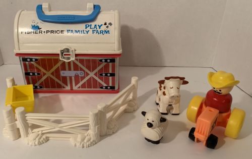 Fisher Price Play n Go Family Farm Lunchbox Farmer Cow Sheep Tractor Fence