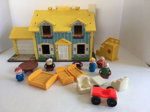 Vintage Fisher Price Play Family House Blue Yellow #952 Little People