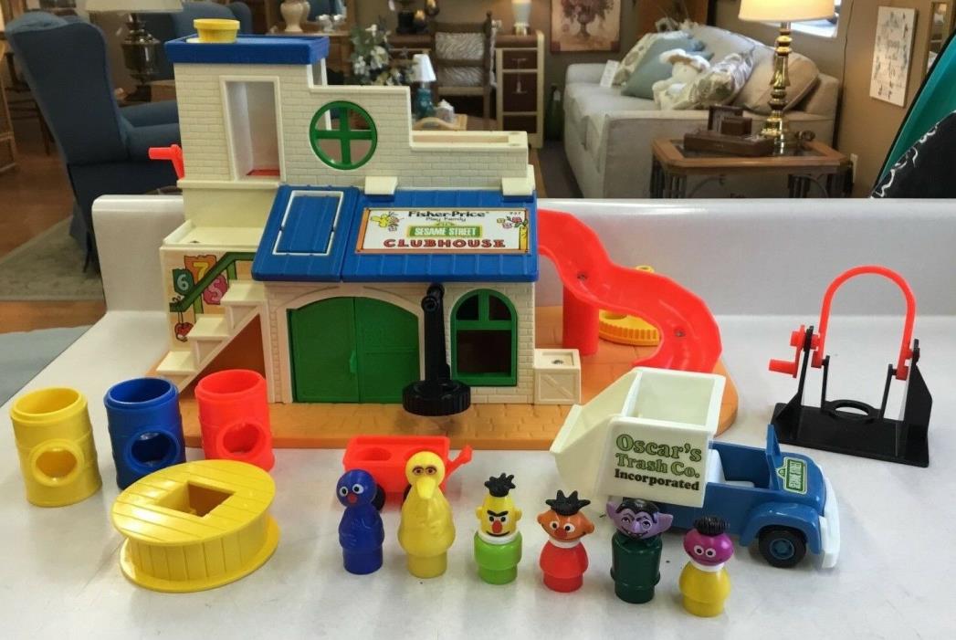Vtg Fisher Price Little People Play Family #937 Sesame Street Clubhouse Complete