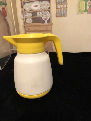 Little Tikes WHITE & YELLOW PITCHER Play Kitchen Dishes Coffee Pot Carafe