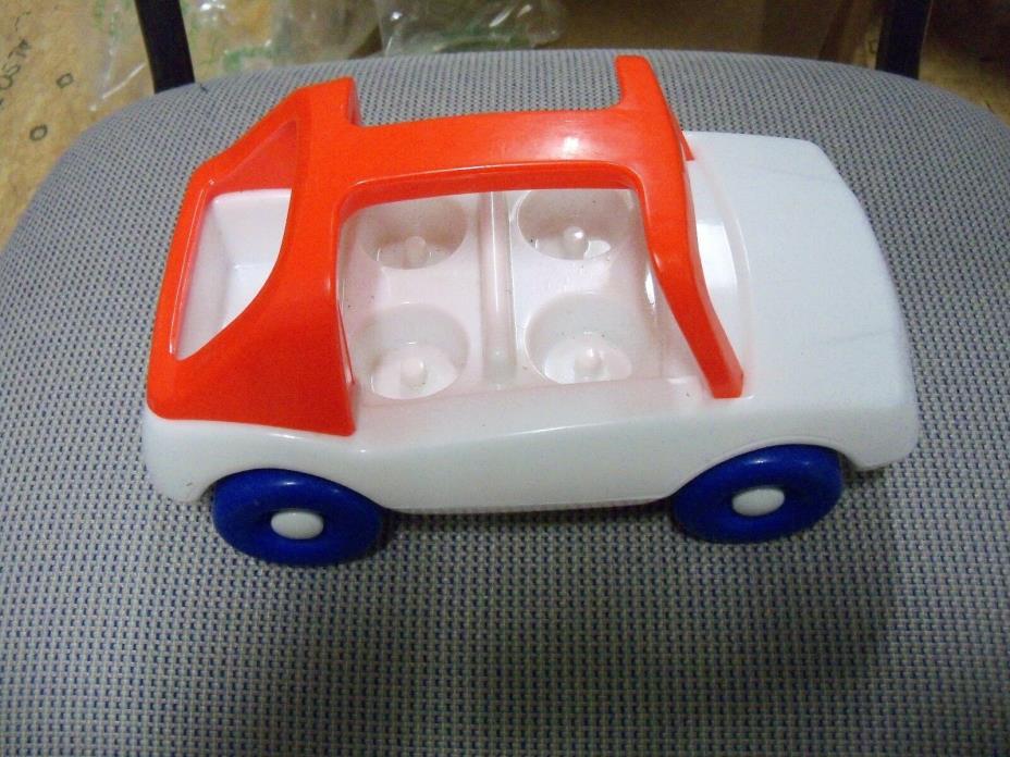 Vintage LITTLE TIKES White & Red Toddle Tots Car Clicking Action