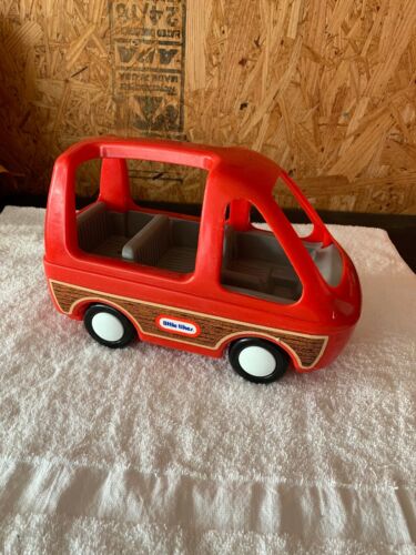 LITTLE TIKES DOLLHOUSE RED MINIVAN MINI VAN DOLL  CAR RARE CARAVAN ACCESSORIES