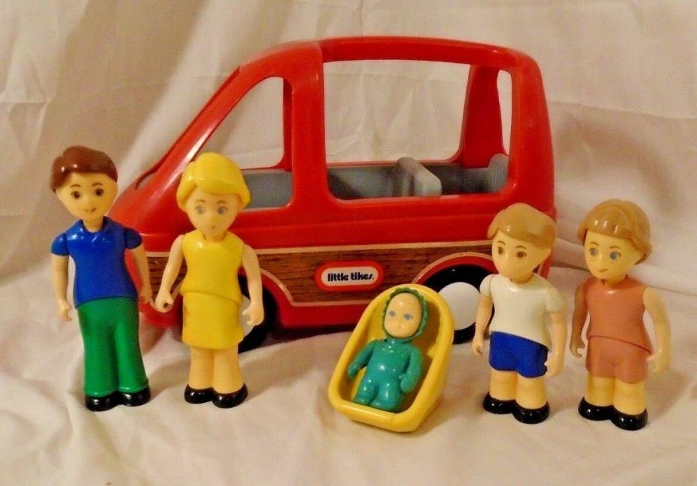 Vintage Little Tikes Dollhouse Red Mini Van SUV Mom Dad Girl Boy Baby Family