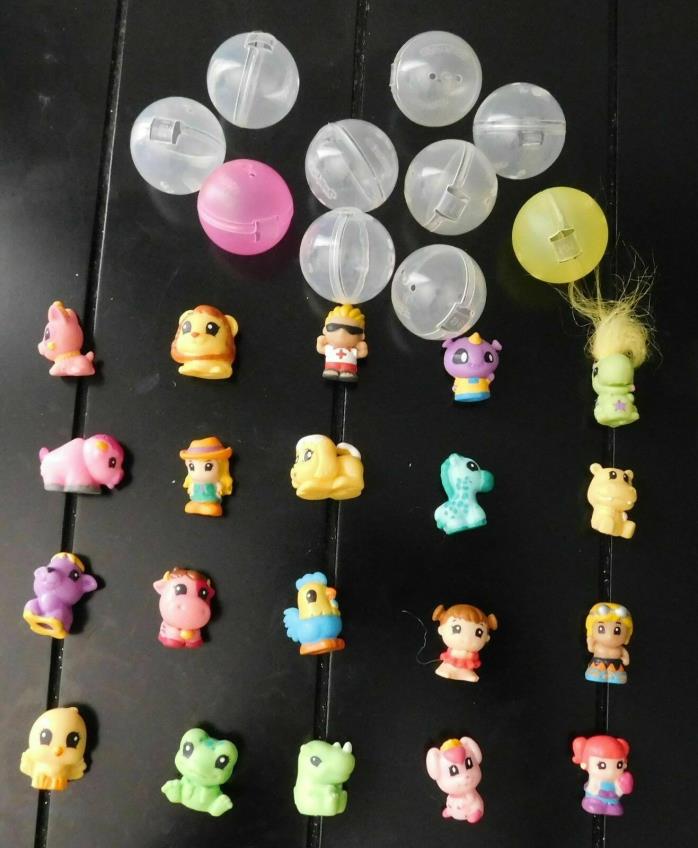 Squinkies Toys 30 Pc Lot  20 Doll Figures 10 Bubbles