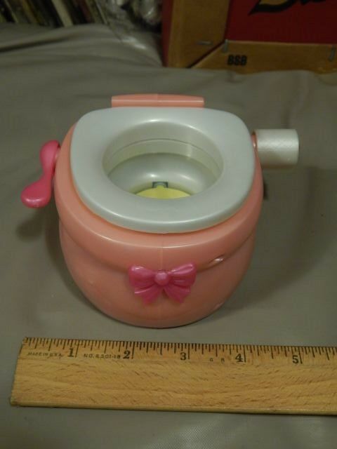 Mattel 2011 Little Mommy Baby Audible Potty Training Toilet Toy w/ Sound Ltd