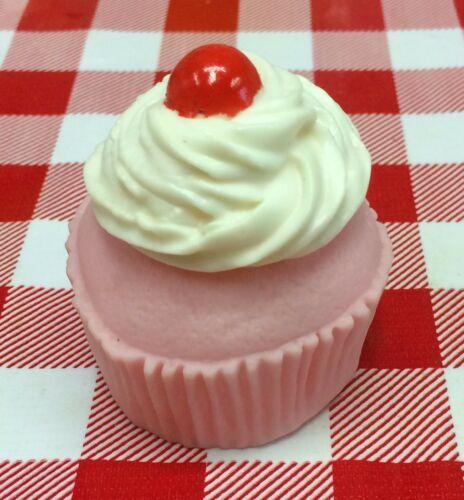 VTG Play Food CUPCAKE MUFFIN Cherry Topping For Tikes Kitchen Dessert MTC