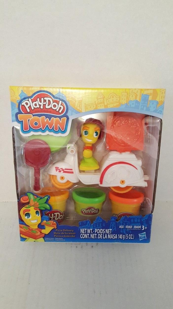 Play-Doh Town Pizza Delivery Hasbro Play-Doh Play Set NIB