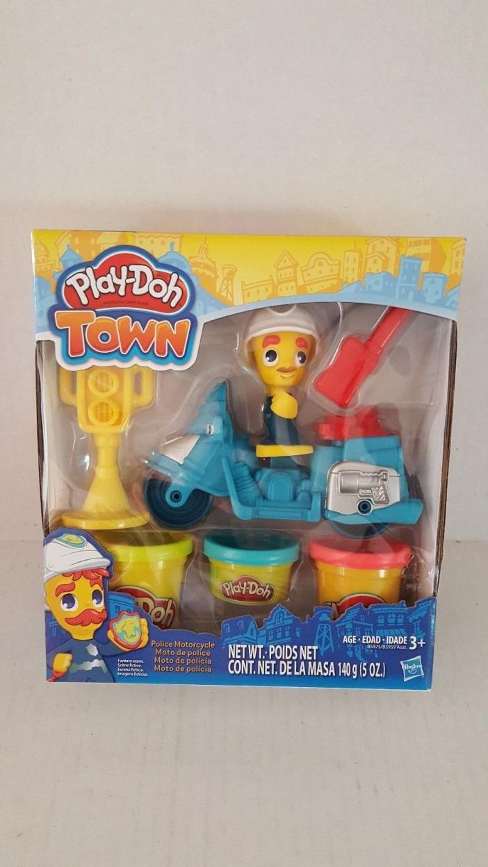 Play-Doh Town Pizza Delivery Hasbro Play-Doh Play Set NEW IN BOX
